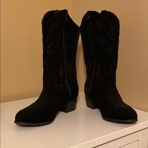 Cowgirls boots